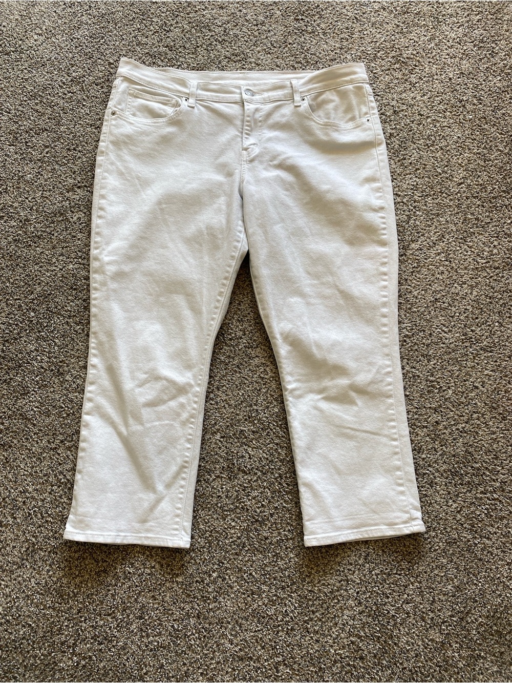 Levi's White Cropped Capri Jeans Size 32